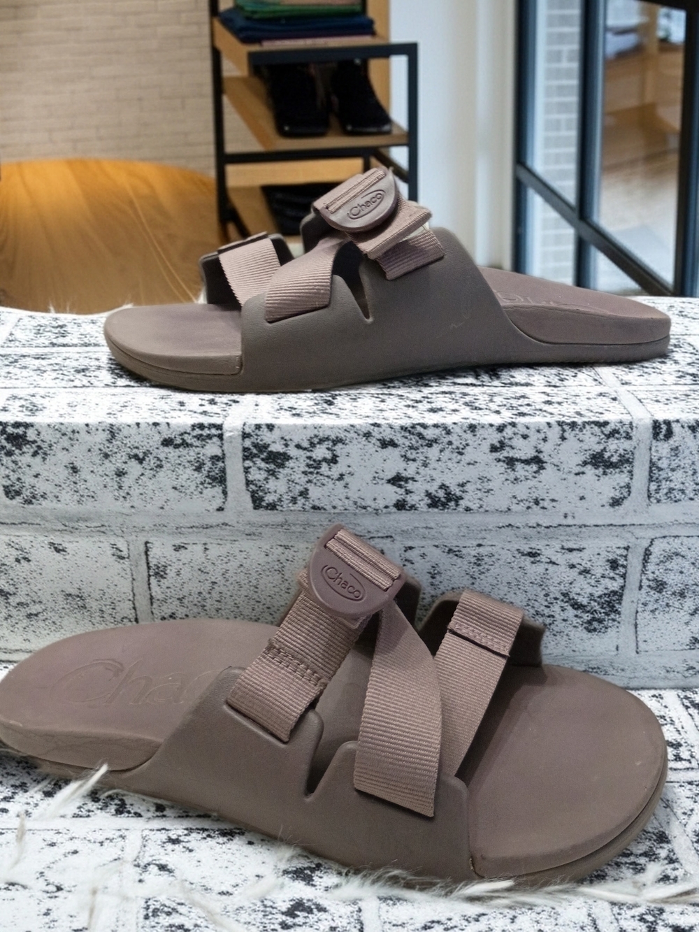 Chaco Chillos Women's Slide Comfort Sandals in Taupe Brown Size 9